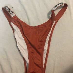 Shine strap bottoms